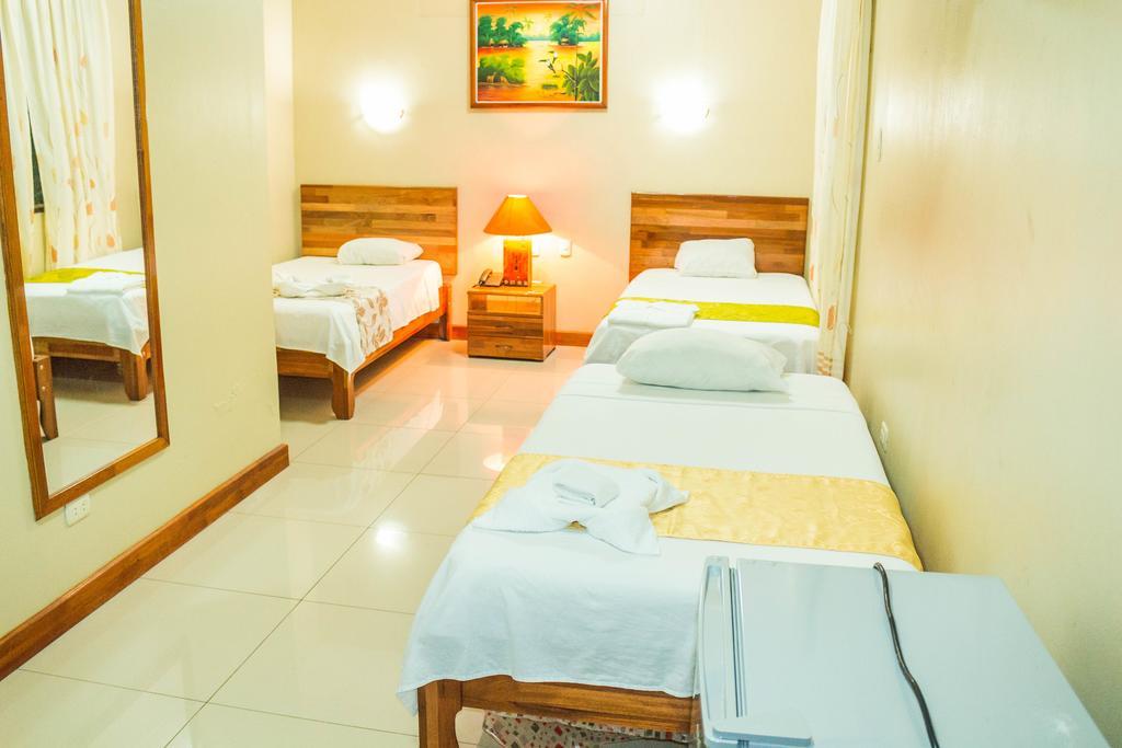 Hotel Golden Star Iquitos Exteriör bild