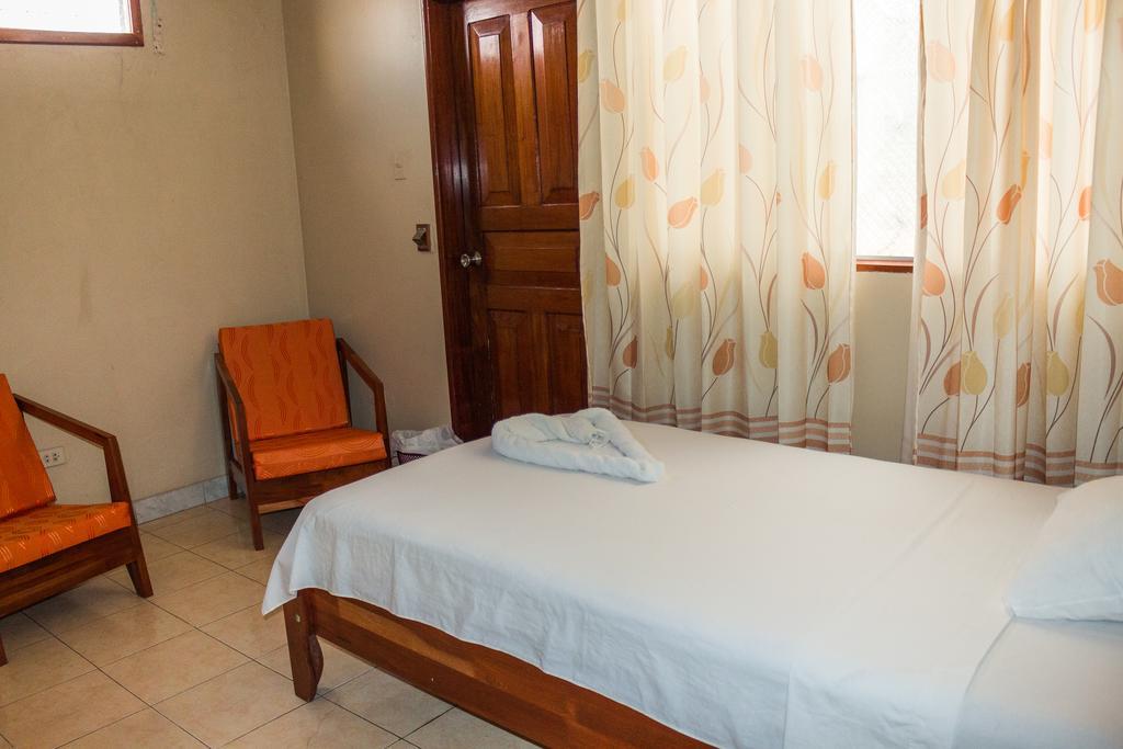 Hotel Golden Star Iquitos Exteriör bild
