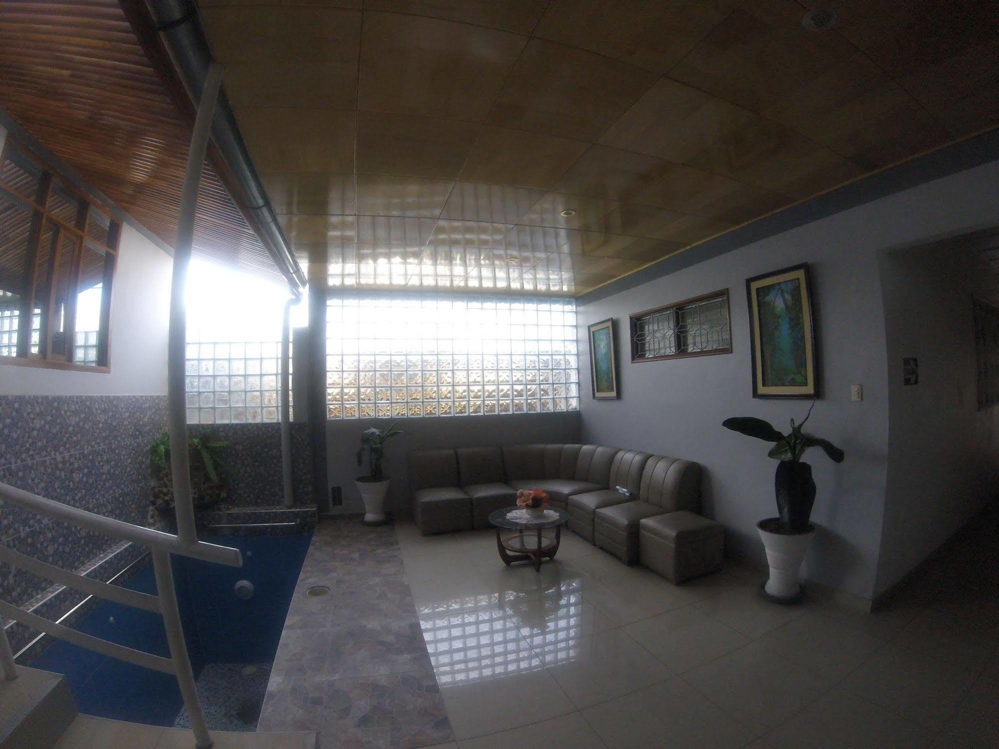 Hotel Golden Star Iquitos Exteriör bild