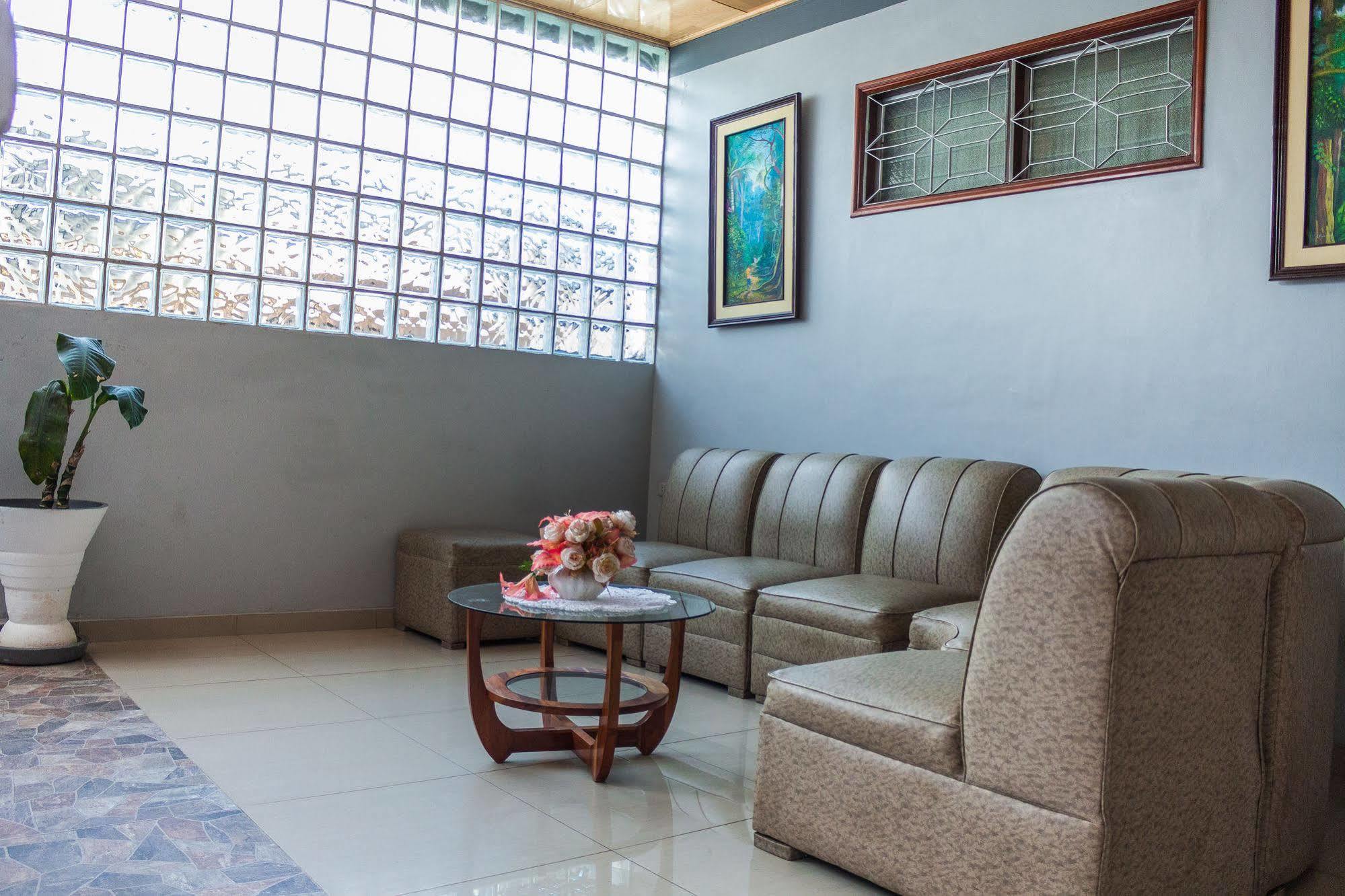 Hotel Golden Star Iquitos Exteriör bild