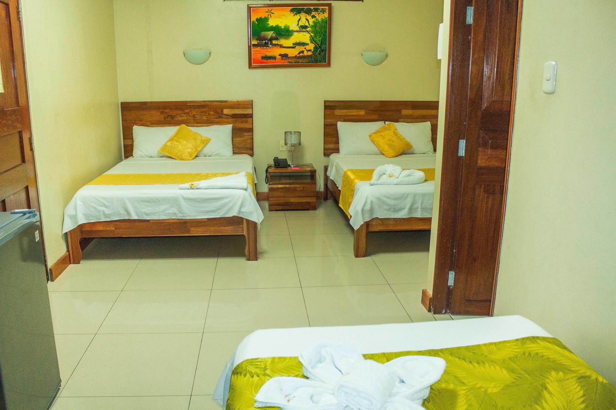 Hotel Golden Star Iquitos Exteriör bild