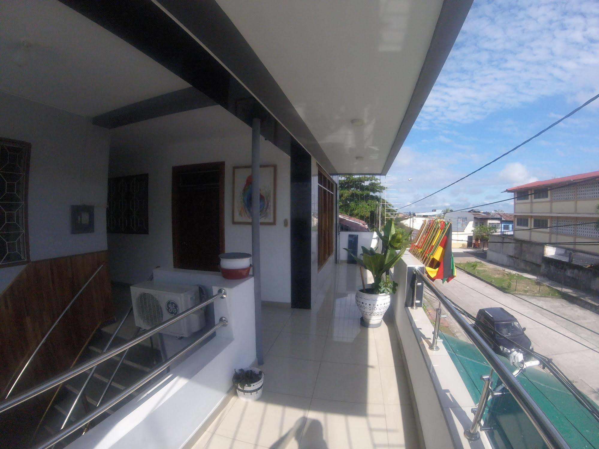 Hotel Golden Star Iquitos Exteriör bild